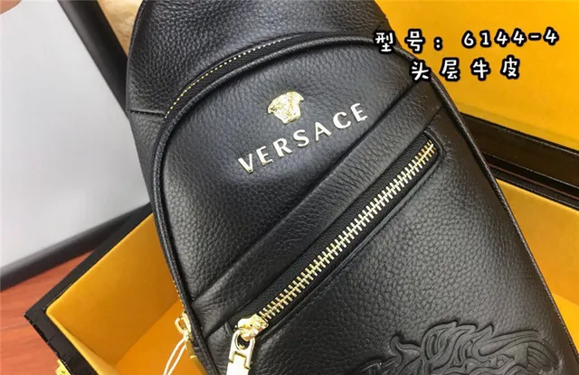 Versace Chain Reaction preto dourado embossado cabeça de Medusa hardware saco mensageiro 4