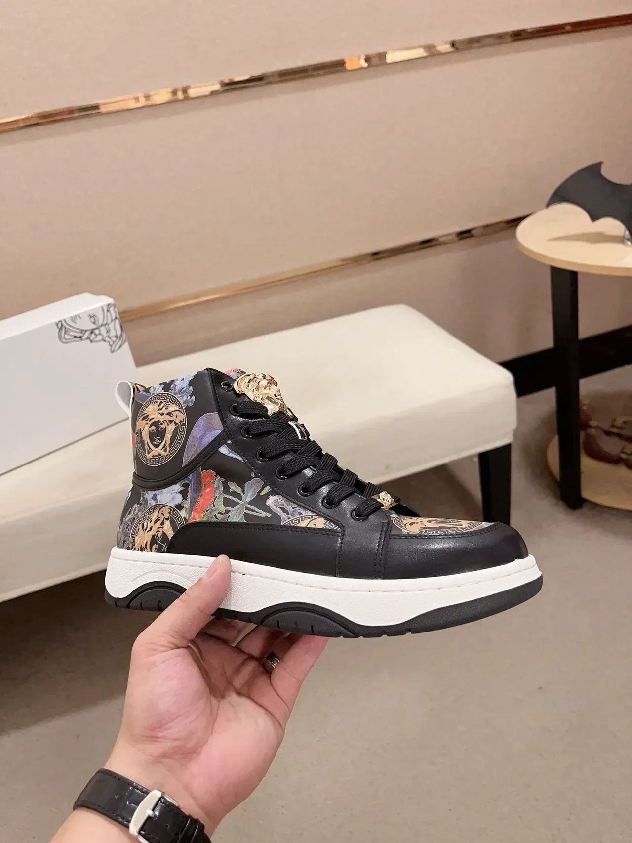Versace Chain Reaction Floral Print Medusa Hardware Lifestyle Sneakers 5