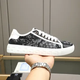 Versace Greca Odissea Negro Floral Jacquard Suela Blanca Lifestyle Sneakers