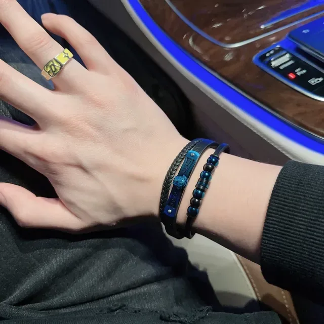 Versace Medusa Greca bracelets en cuir tressé bleu et noir 2