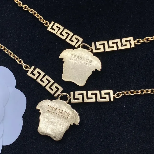 Collier Versace Medusa Chaîne Pavé Cristal Doré 5