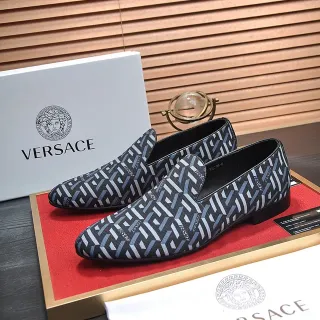 Versace Odissea Geometric Greca Jacquard लोफर