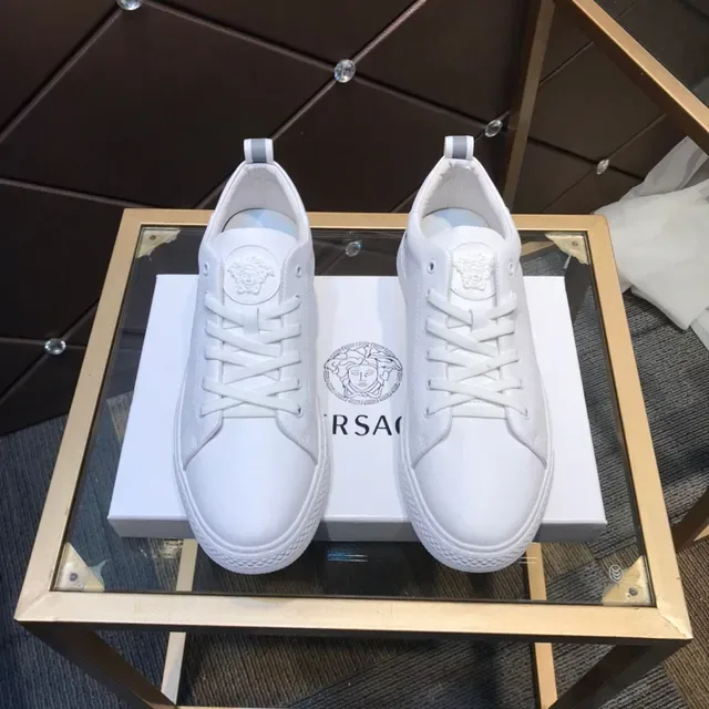 Versace Sneakers Lifestyle Blancs et Noirs en Cuir avec Emblème Medusa-Tongue 9
