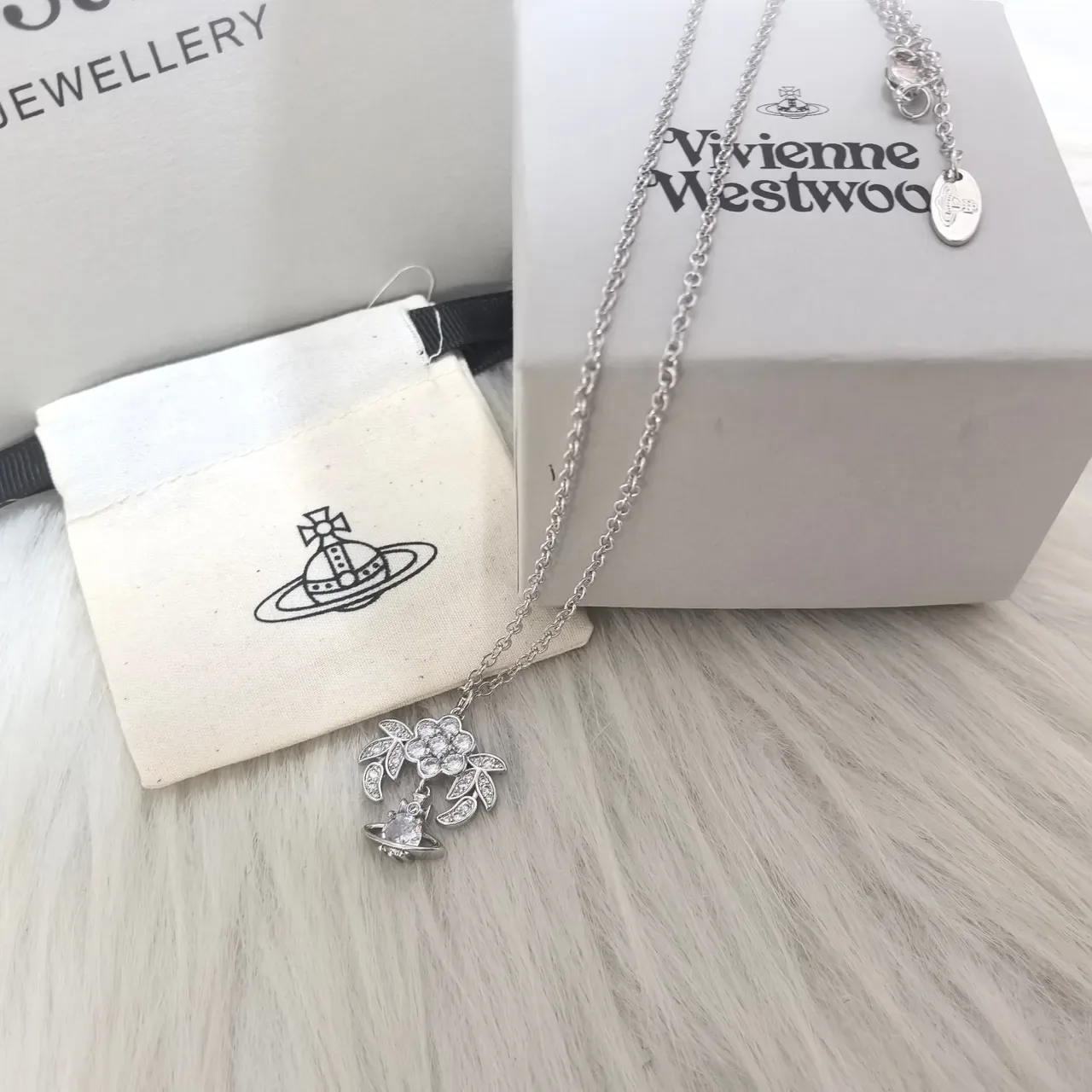 Vivienne Westwood Floral Orb Gold Silver Pendant Motif Necklace 3