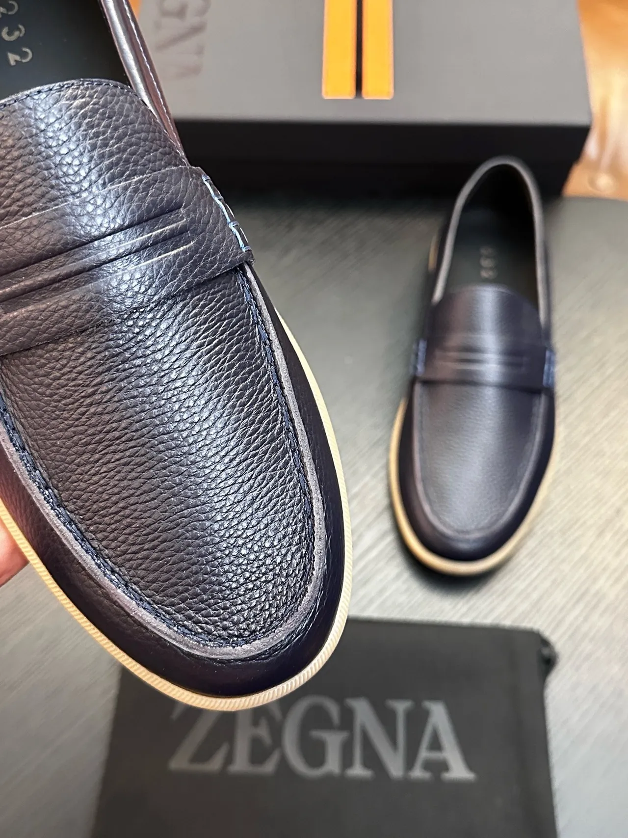 Zegna Azul marinho Bege Couro granulado Tira penny Mocassim 4