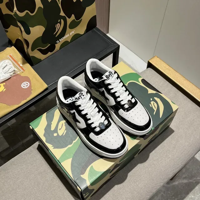 A Bathing Ape BAPE STA Black and White Star Logo Lifestyle Sneakers 9