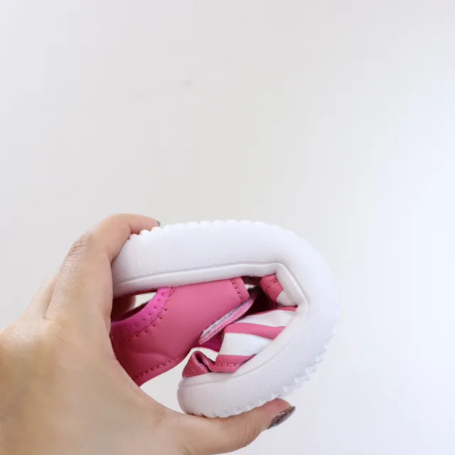 Adidas Adilette Aqua White Pink sandales casuales à enfiler avec tige perforé 19