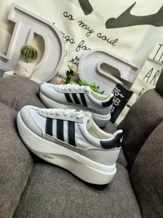 Adidas Beige Black Platform Sole Three-Stripe Side Panel Lifestyle Sneakers 7