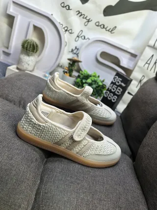 Adidas Beige Brown Laceless Mary Jane Strap Woven Textile Upper Lifestyle Sneakers 9