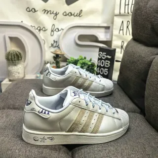 Adidas Beige Gold Low-Top Leather Upper Lifestyle Sneakers