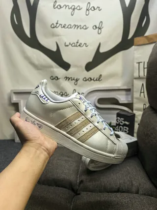 Adidas Beige Gold Low-Top Leather Upper Lifestyle Sneakers 5