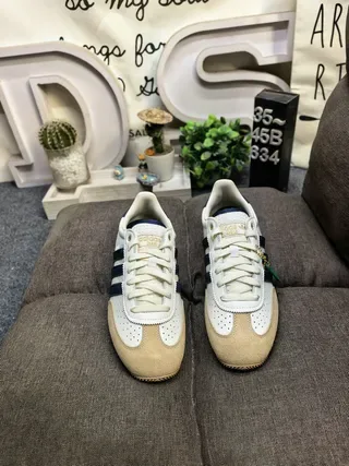 Adidas Beige Navy Leather Upper Perforated Toebox Lifestyle Sneakers 10
