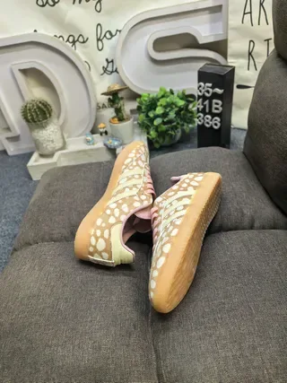 Adidas Beige Pink Polka-Dot Patterned Upper Laces And Lining Lifestyle Sneakers 6