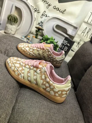 Adidas Beige Pink Polka-Dot Patterned Upper Laces And Lining Lifestyle Sneakers 7
