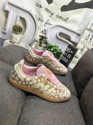 Adidas Beige Pink Polka-Dot Patterned Upper Laces And Lining Lifestyle Sneakers 9