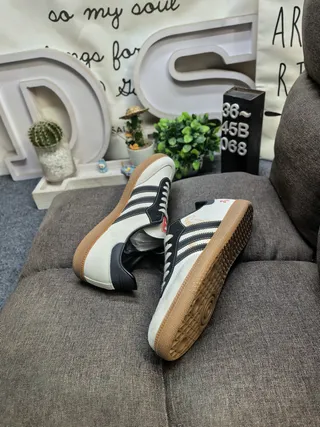 Adidas Beige Red Low-Top Cupsole Three-Stripe Side Panel Lifestyle Sneakers 6