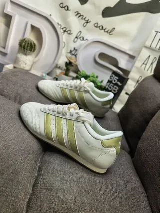 Adidas Beige Yellow Leather Upper Quilted Toe Cap Lifestyle Sneakers 7