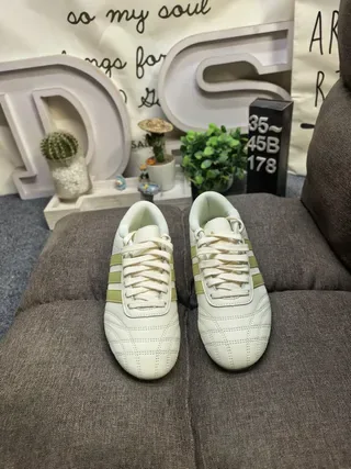 Adidas Beige Yellow Leather Upper Quilted Toe Cap Lifestyle Sneakers 10