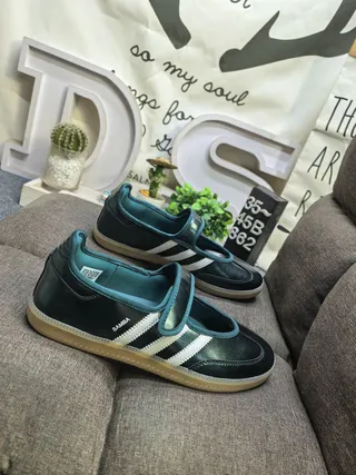 Adidas Black Blue Laceless Strap Mary Jane Shoes 9