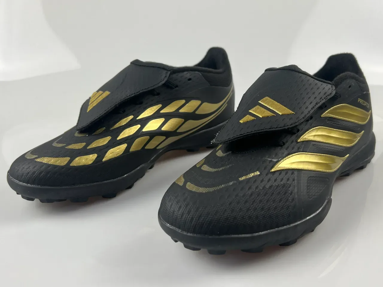 Adidas Black Gold Synthetic Upper Metallic Three-Stripe Branding Turf Soccer Shoes 10