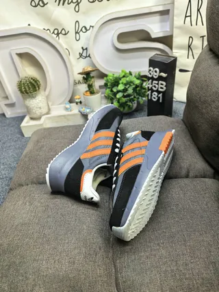 Adidas Black Green Retro Runner Silhouette Three-Stripe Side Panel Lifestyle Sneakers 6