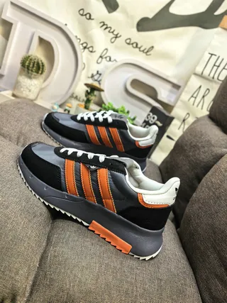 Adidas Black Green Retro Runner Silhouette Three-Stripe Side Panel Lifestyle Sneakers 7