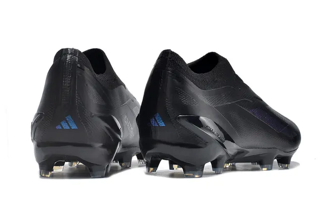 Adidas Chaussures de football noir violet bas-coupé col tricot rayures dégradées superposition terrain ferme 5