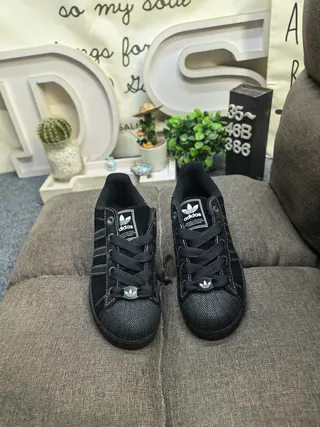 Adidas Black Suede Upper Tonal Stitching Lifestyle Sneakers 10