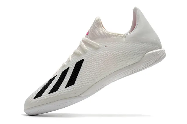 Adidas chaussures de soccer intérieur en knit bleu noir avec trois bandes 3