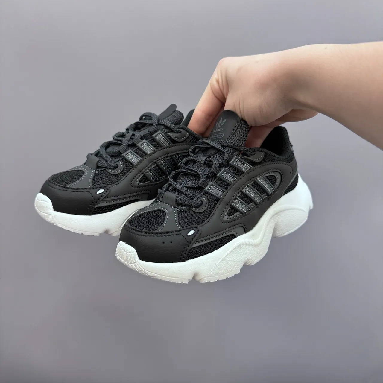 Adidas Chaussures De Sport Bleues Grises Semelle Ondulée Matière Maille Et Superposition De Synthétique Haut sneakers à semelle épaisse 14