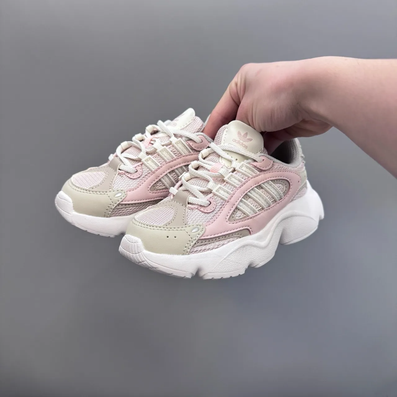 Adidas Chaussures De Sport Bleues Grises Semelle Ondulée Matière Maille Et Superposition De Synthétique Haut sneakers à semelle épaisse 23