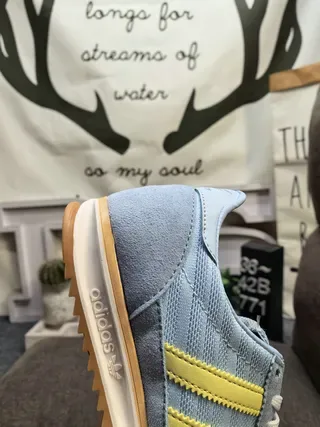 Adidas Blue Yellow Retro Runner Suede-Mesh Upper Lifestyle Sneakers 3