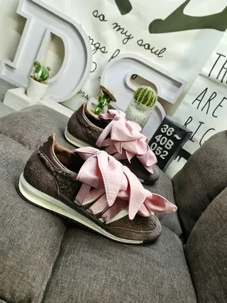 Adidas Brown Pink Laceless Textured Shearling Upper Lifestyle Sneakers 9