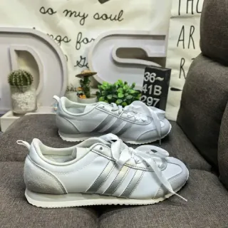 Adidas Campus White Silver Low-Top Three-Stripe Side Panel Lifestyle Sneakers