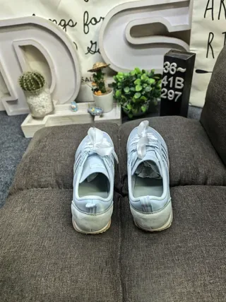 Adidas Campus White Silver Low-Top Three-Stripe Side Panel Lifestyle Sneakers 8
