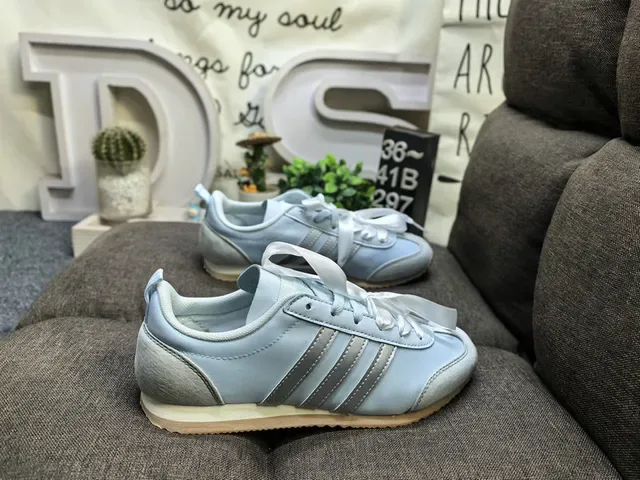 Adidas Campus White Silver Low-Top Three-Stripe Side Panel Lifestyle Sneakers 11