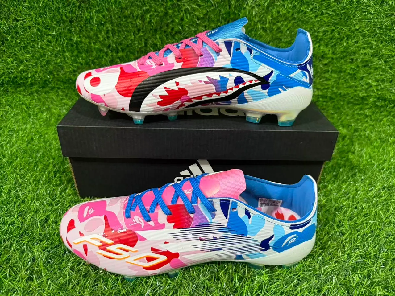 Adidas F50 Multicolor Camo Holográfico Zapatos de Fútbol para Tierra Firme 14