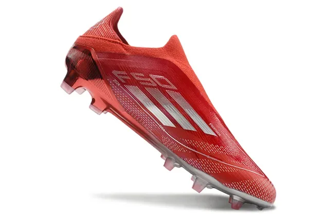 Adidas F50 Chaussures de football rouge argent bas plaque translucide ajustement chaussettes gazon artificiel 2