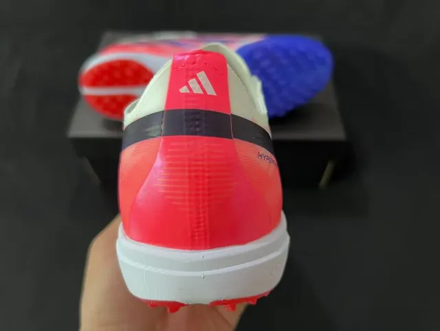 Adidas F50 Blanco Rosa Bajo Corte Púas Cónicas Moldadas Césped Zapatos de Fútbol 3