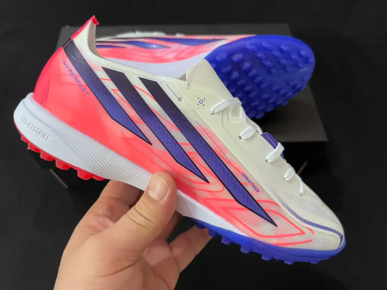 Adidas F50 Blanco Rosa Bajo Corte Púas Cónicas Moldadas Césped Zapatos de Fútbol 6