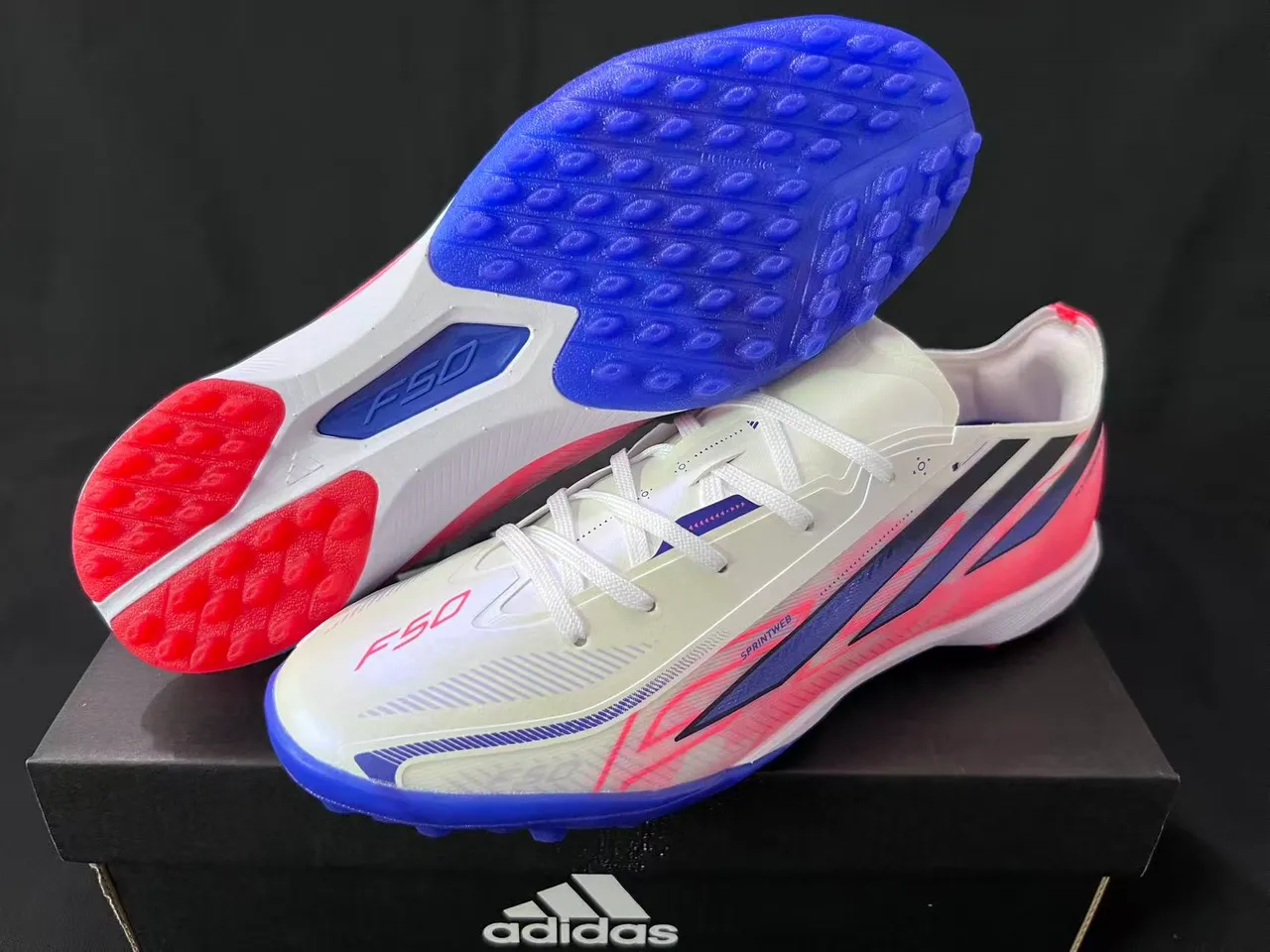 Adidas F50 Blanco Rosa Bajo Corte Púas Cónicas Moldadas Césped Zapatos de Fútbol 8