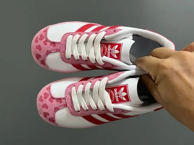 Adidas Gazelle Pink Heart Print Lifestyle Sneakers 13