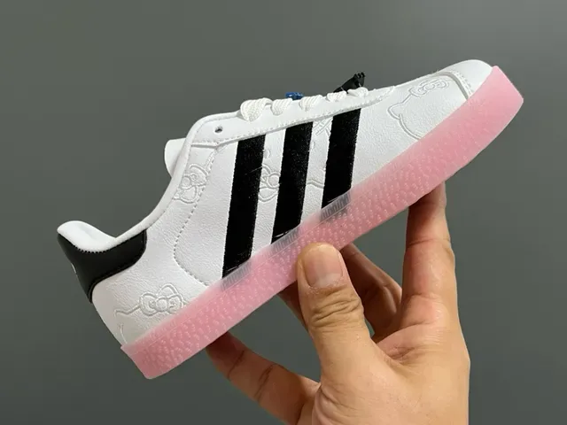 Adidas Gazelle Pink Heart Print Lifestyle Sneakers 23