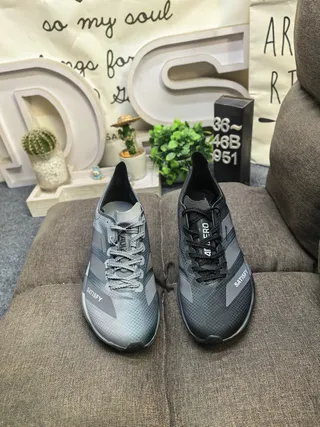 Adidas Gray Black Layered Mesh-Synthetic Upper Geometric Stripe Overlay Lifestyle Sneakers 10
