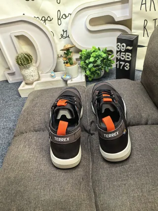 Adidas Gray Orange Low-Top Lace-Up Lifestyle Sneakers 8