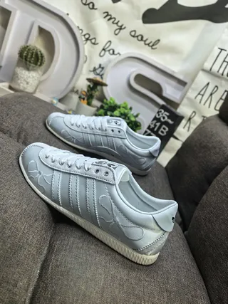 Adidas Gray White Low-Top Metallic Upper Lifestyle Sneakers 7
