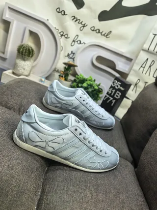 Adidas Gray White Low-Top Metallic Upper Lifestyle Sneakers 9