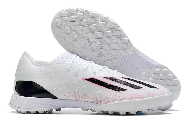 Adidas Chaussures de football avec upper en tricot vert noir, lacets asymétriques et gazon artificiel 6