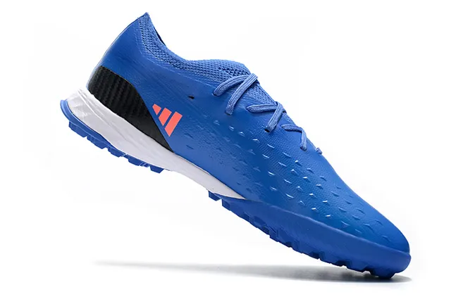 Adidas Chaussures de football avec upper en tricot vert noir, lacets asymétriques et gazon artificiel 16