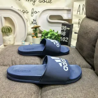 Adidas नील और सफेद सिंगल स्ट्रैप मोल्डेड ईवीए सोल स्लिपर्स